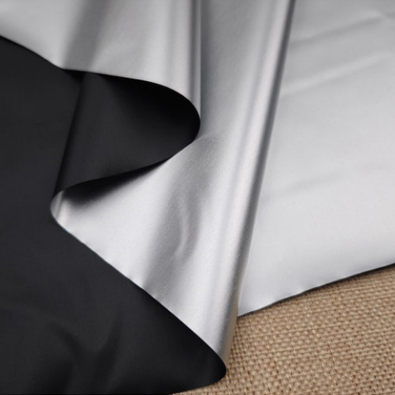 ผ้ากันแสงสีดำเคลือบเงิน 1 เมตร - Blackout Curtains บทวิจารณ์และราคา